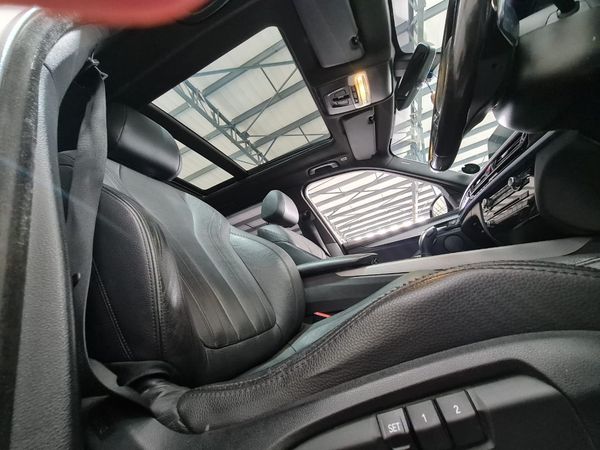 2016-BMW-X5-xDrive30d-M-Sport-Auto image:17