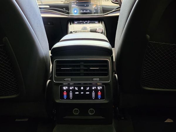 2021-Audi-Q7-30-TDI-quattro-Auto-45-TDI image:11