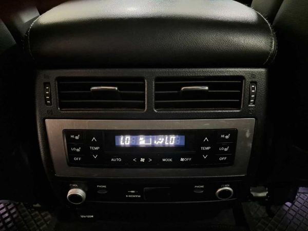 2020-Toyota-Land-Cruiser-200-45-D-V8-VX-R-Auto image:21