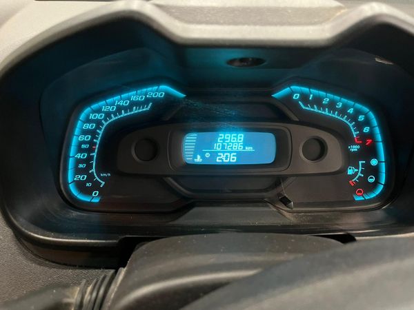 2013-Chevrolet-Utility-14-AC image:10