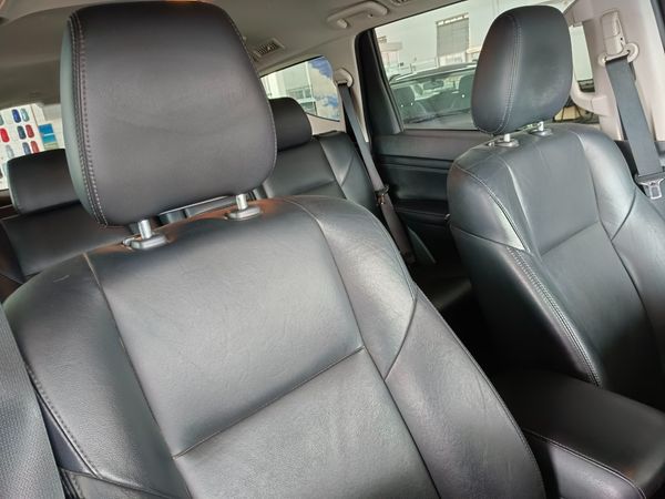 2022-Mitsubishi-Pajero-Sport-24D-4x4-Exceed-Auto image:10