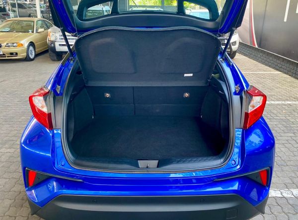 2020-Toyota-C-HR-12T-Luxury-Auto image:9