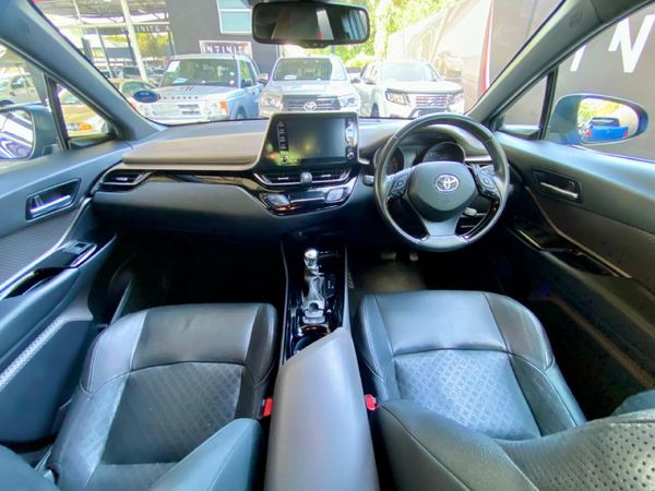 2020-Toyota-C-HR-12T-Luxury-Auto image:14