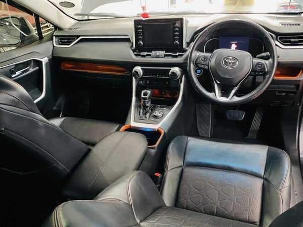 2020-Toyota-RAV4-25-VX-Auto-AWD image:9