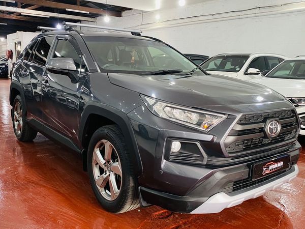 2020-Toyota-RAV4-25-VX-Auto-AWD image:1
