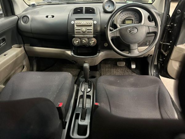 2008-Daihatsu-Sirion-13i-Auto image:11