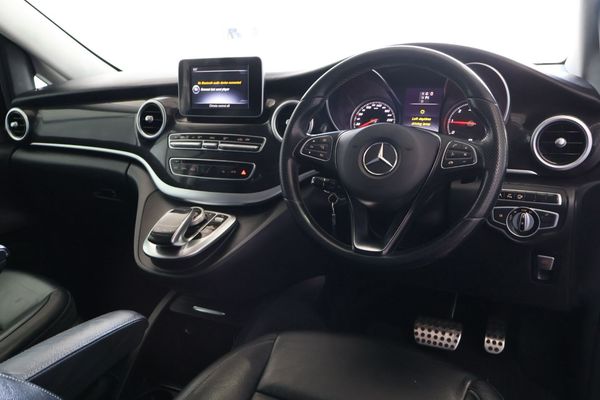 2016-Mercedes-Benz-V-Class-V-220-CDi-Auto image:7