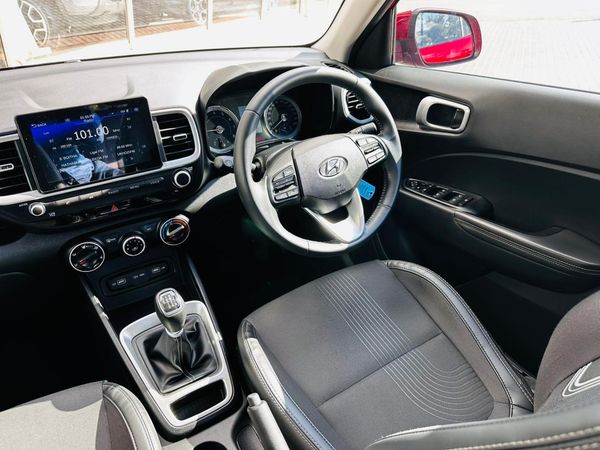 2022-Hyundai-Venue-10-TGDI-Fluid-DCT image:16