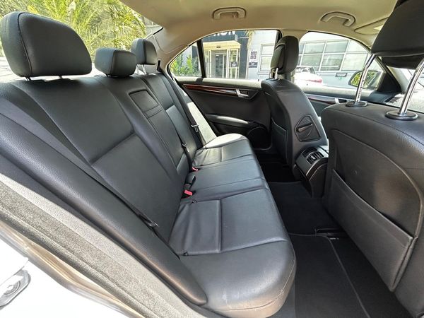 2009-Mercedes-Benz-C-Class-C-180K-BE-Classic-Auto image:15