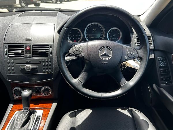2009-Mercedes-Benz-C-Class-C-180K-BE-Classic-Auto image:21