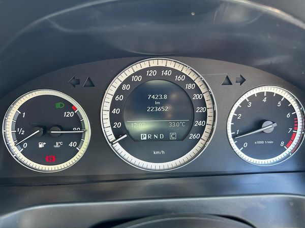 2009-Mercedes-Benz-C-Class-C-180K-BE-Classic-Auto image:27