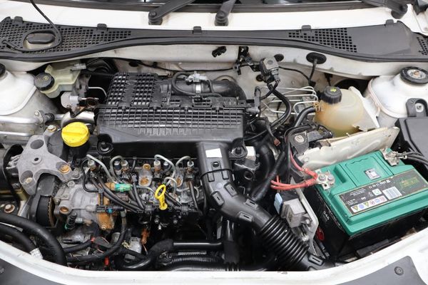2015-Nissan-NP200-15-dCi-Safety-Pack image:16