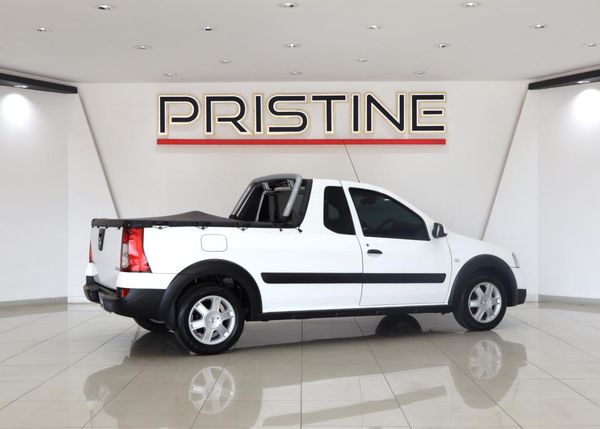 2015-Nissan-NP200-15-dCi-Safety-Pack image:6