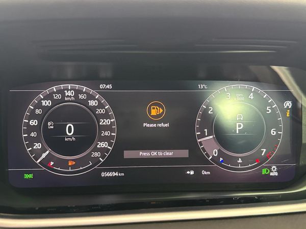 2020-Land-Rover-Range-Rover-Evoque-20-T-SE-183kW-P250 image:2