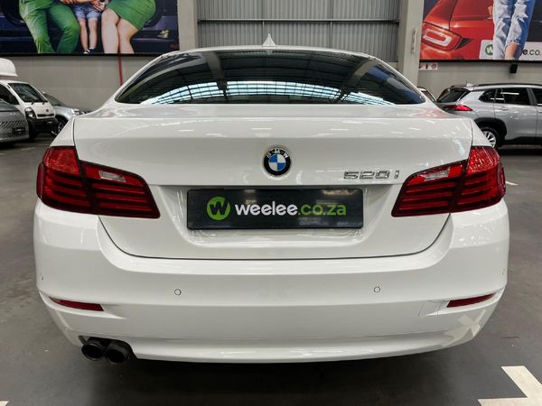 2015-BMW-5-Series-520i-Auto image:3