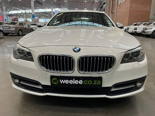 2015-BMW-5-Series-520i-Auto image:7