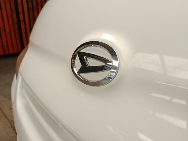 2013-Daihatsu-Gran-Max-15 image:11