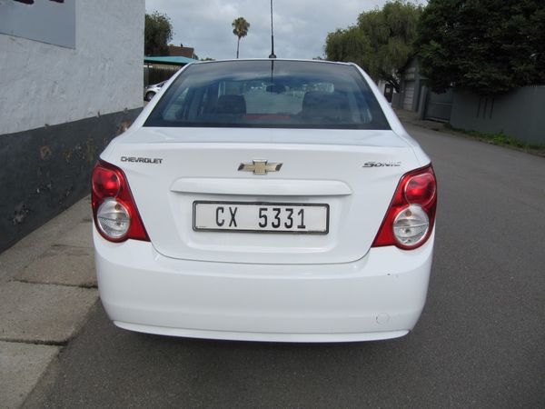 2012-Chevrolet-Sonic-16-LS-Auto image:4