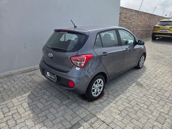 2020-Hyundai-Grand-i10-10-Motion image:4