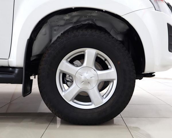 2023-Isuzu-D-Max-250-HO-Hi-Rider-Double-Cab image:13