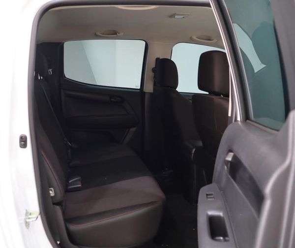 2023-Isuzu-D-Max-250-HO-Hi-Rider-Double-Cab image:14