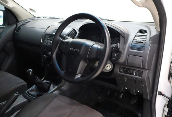 2023-Isuzu-D-Max-250-HO-Hi-Rider-Double-Cab image:4