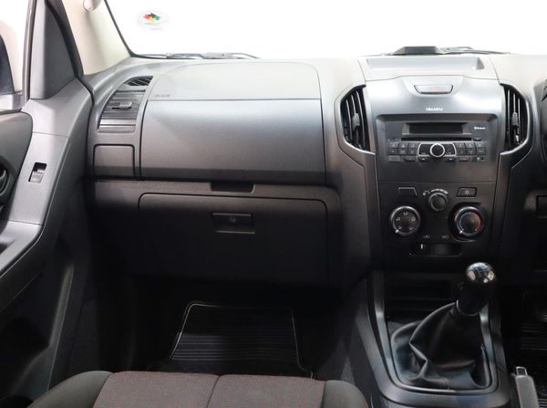 2023-Isuzu-D-Max-250-HO-Hi-Rider-Double-Cab image:5