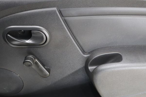 2022-Nissan-NP200-16-AC-Safety-Pack image:15