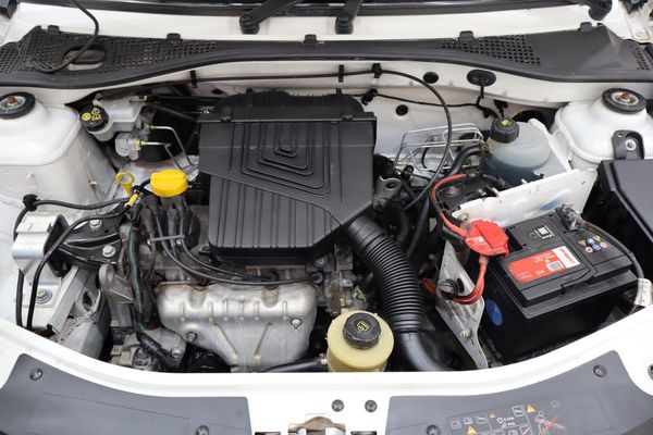 2022-Nissan-NP200-16-AC-Safety-Pack image:16
