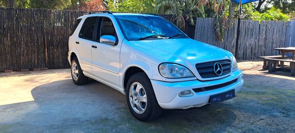 2002-Mercedes-Benz-ML-270-CDI image:10