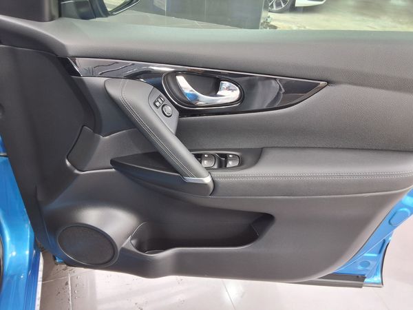 2020-Nissan-Qashqai-12-Tekna-Auto image:10
