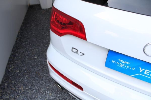 2014-Audi-Q7-30-TDI-quattro-Auto image:9