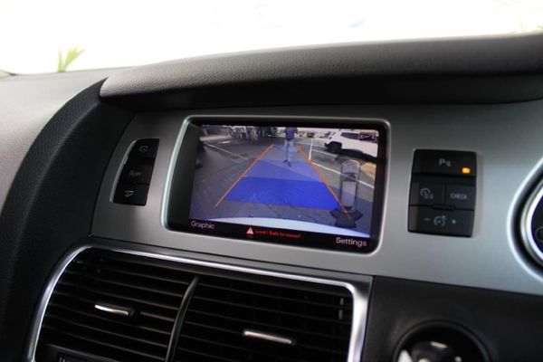 2014-Audi-Q7-30-TDI-quattro-Auto image:19