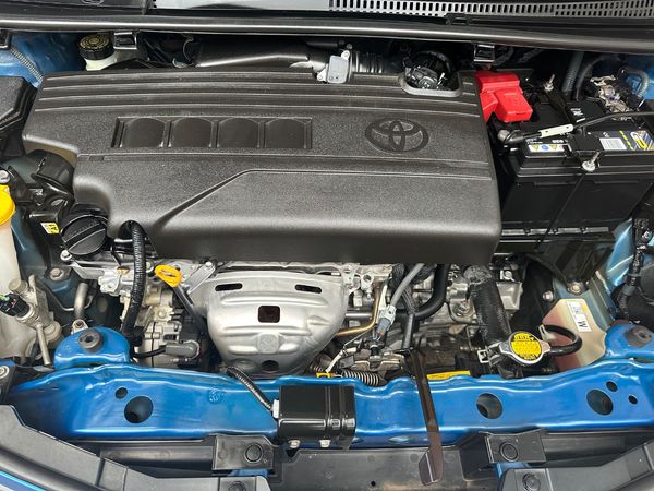 2015-Toyota-Yaris-13-5-dr image:13