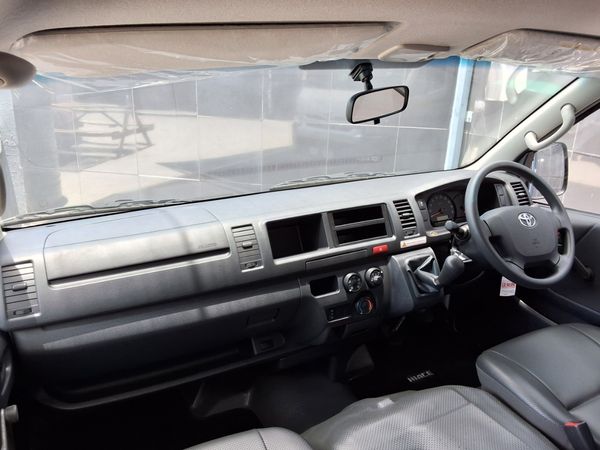 2024-Toyota-Quantum-25-D-4D-Sesfikile-16-seat image:12