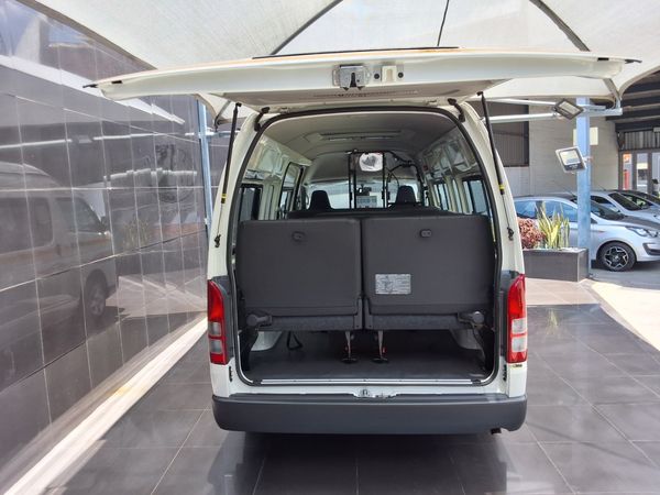 2024-Toyota-Quantum-25-D-4D-Sesfikile-16-seat image:8