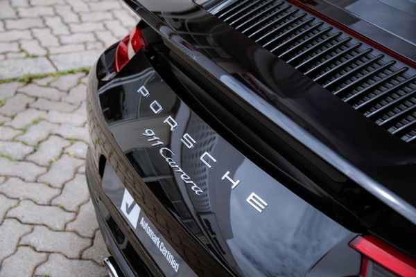 2018-Porsche-911-Carrera-Auto image:18