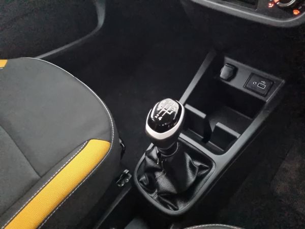 2024-Renault-Kwid-10-Climber image:18