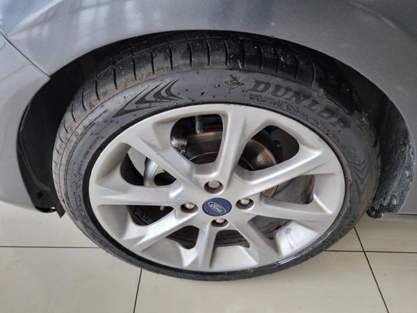 2021-Ford-Fiesta-10-EcoBoost-Titanium-Auto-5-dr image:5
