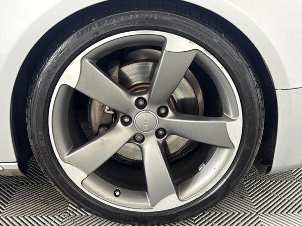 2016-Audi-A5-Coupe-20-TFSI-quattro-Auto-165kW image:3