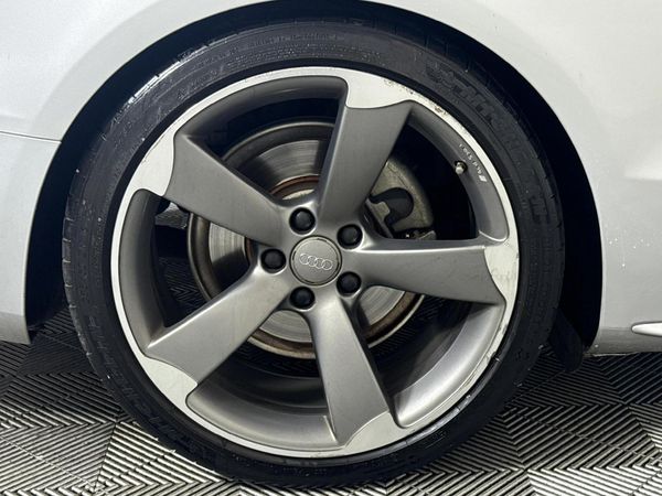 2016-Audi-A5-Coupe-20-TFSI-quattro-Auto-165kW image:5