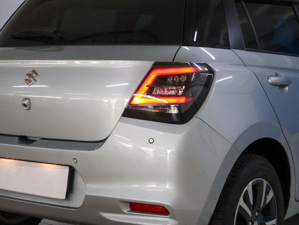 2025-Suzuki-Swift-12-GLX-Auto image:11