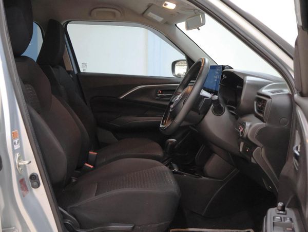 2025-Suzuki-Swift-12-GLX-Auto image:24