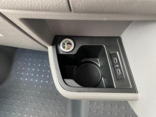 2024-Volkswagen-Kombi-T61-20-TDI-110kW-Auto-Trendline image:17