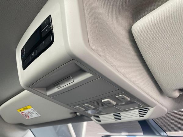 2024-Volkswagen-Kombi-T61-20-TDI-110kW-Auto-Trendline image:28