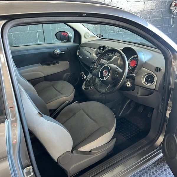 2015-Fiat-500-12-Cabriolet image:4