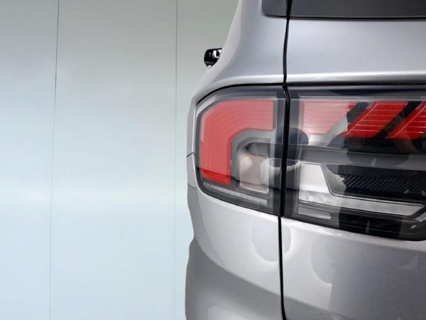 2025-Ford-Everest-20D-Bi-Turbo-Sport-4x4-Auto image:17