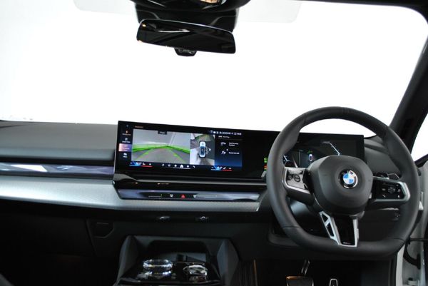 2025-BMW-5-Series-520d-M-Sport-Pro image:12