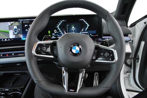 2025-BMW-5-Series-520d-M-Sport-Pro image:15