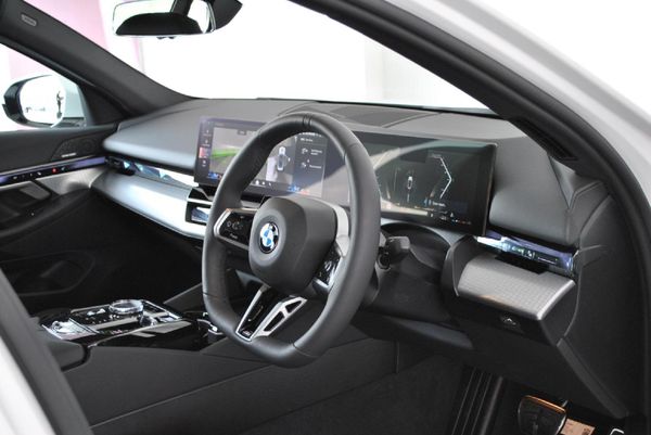 2025-BMW-5-Series-520d-M-Sport-Pro image:24